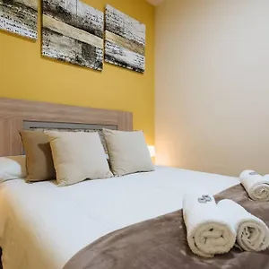 Cozy And Well Located In The Center Of Sevilla