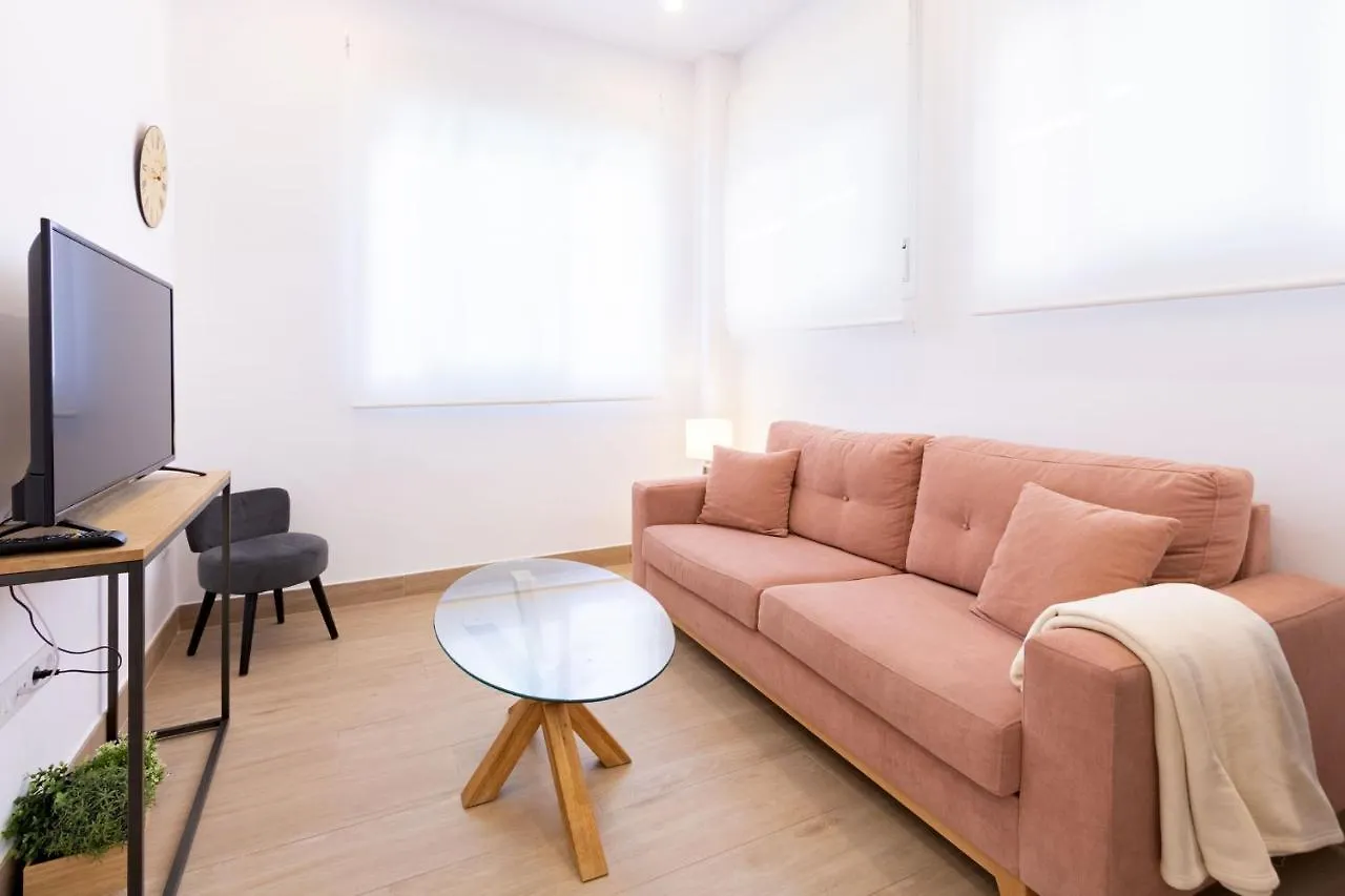 Nine O'Clock Metrosol Apartment Seville